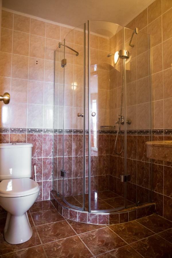 Deluxe Doppel- oder Zweibettzimmer mit Balkon (2 Erwachsene + 1 Kind)